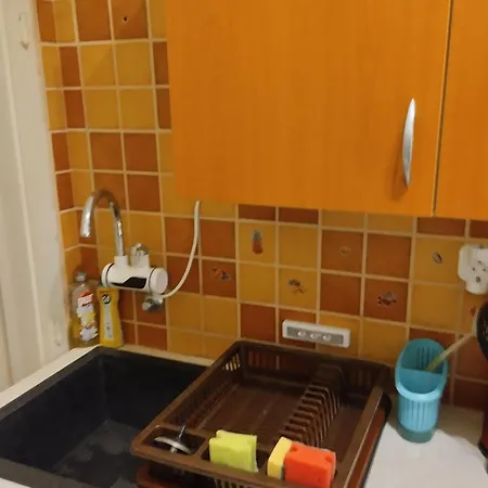 Aliz Es Martin Vendeghaz بيت للعطل *