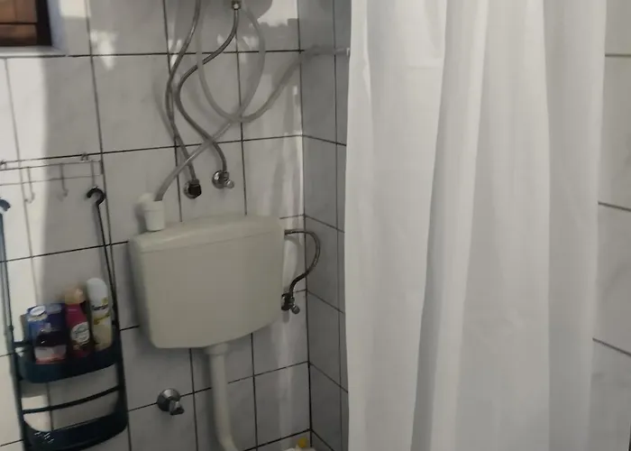Aliz Es Martin Vendeghaz * Balatonmáriafürdő